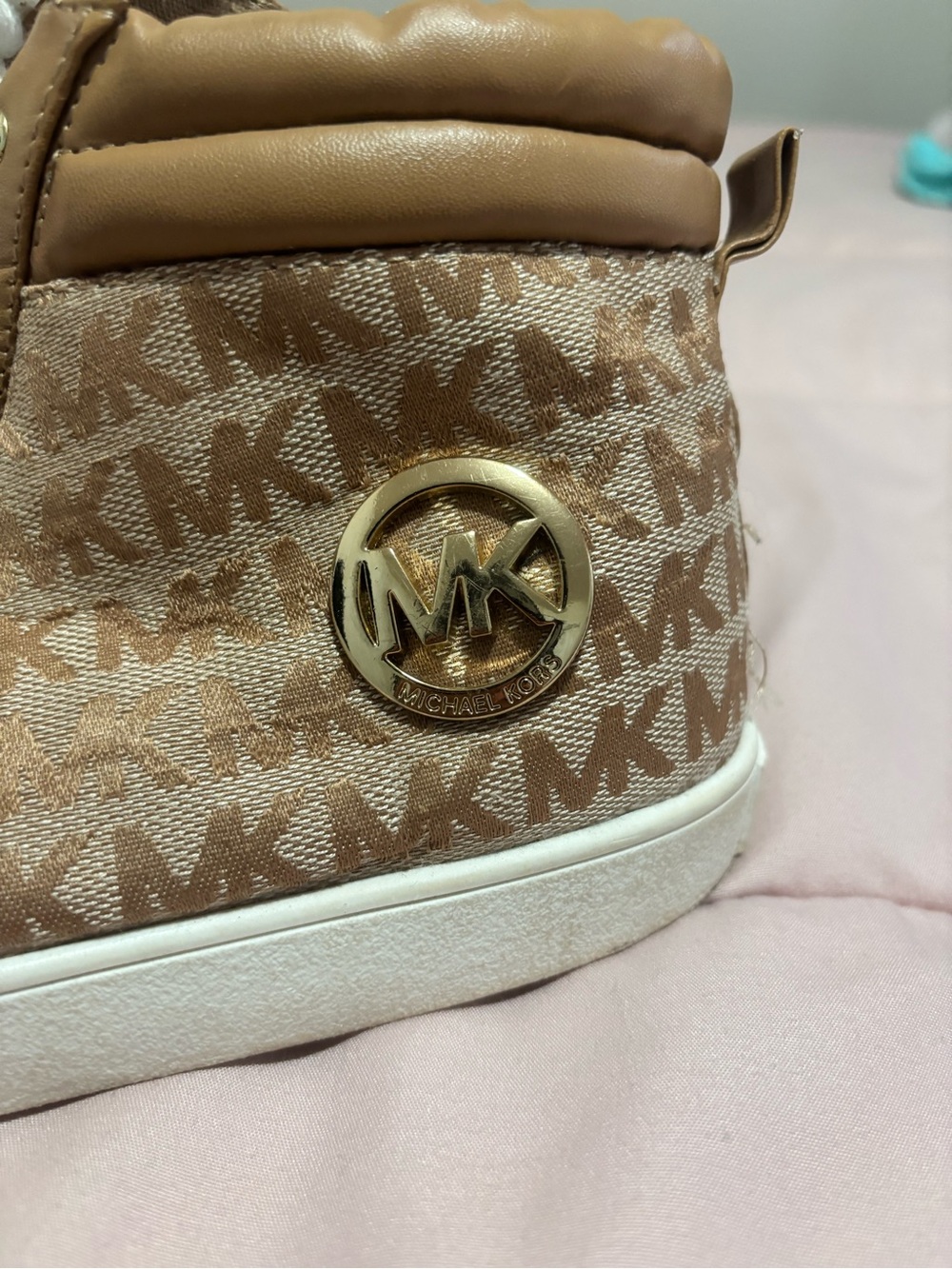 Michael Kors Tan High-Top Logo Sneakers with White Laces - Picture 4 of 8